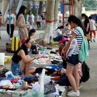 峨眉想摆摊儿群