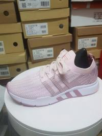 品牌折扣运动鞋招代理